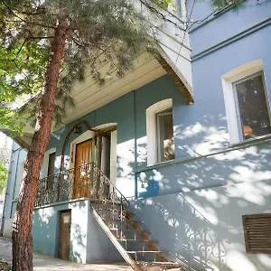 chios-place.alltbilisihotels.com/
